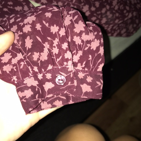 Flowy Floral Old Navy Blouse - Picture 5 of 5